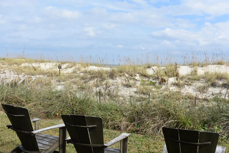 Cottage Three DIRECT OCEANFRONT Best Section of Beach - Steps to Beach -Walk to Restaurants House in Saint Augustine Beach