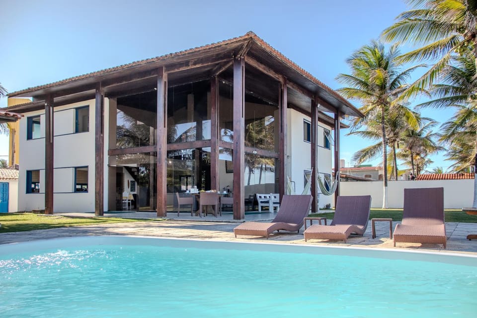 Property building, Patio, Day, Pool view, Swimming pool, sunbed