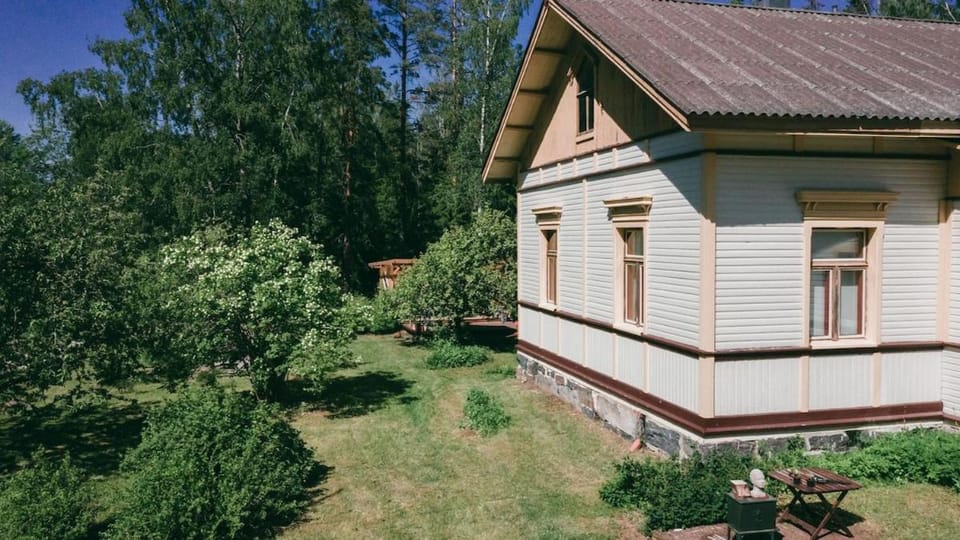 Yövesi Atelier Home, Yöveden Ateljeekoti Villa in Finland