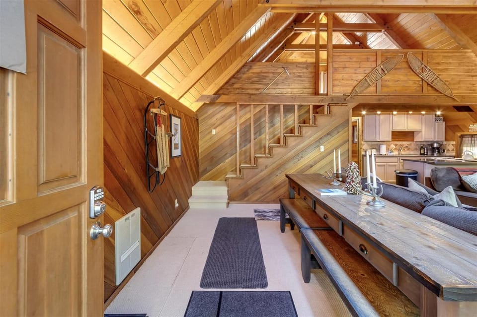 Elk Drop Inn | Wifi, Firepit, Smart TV House in Washington
