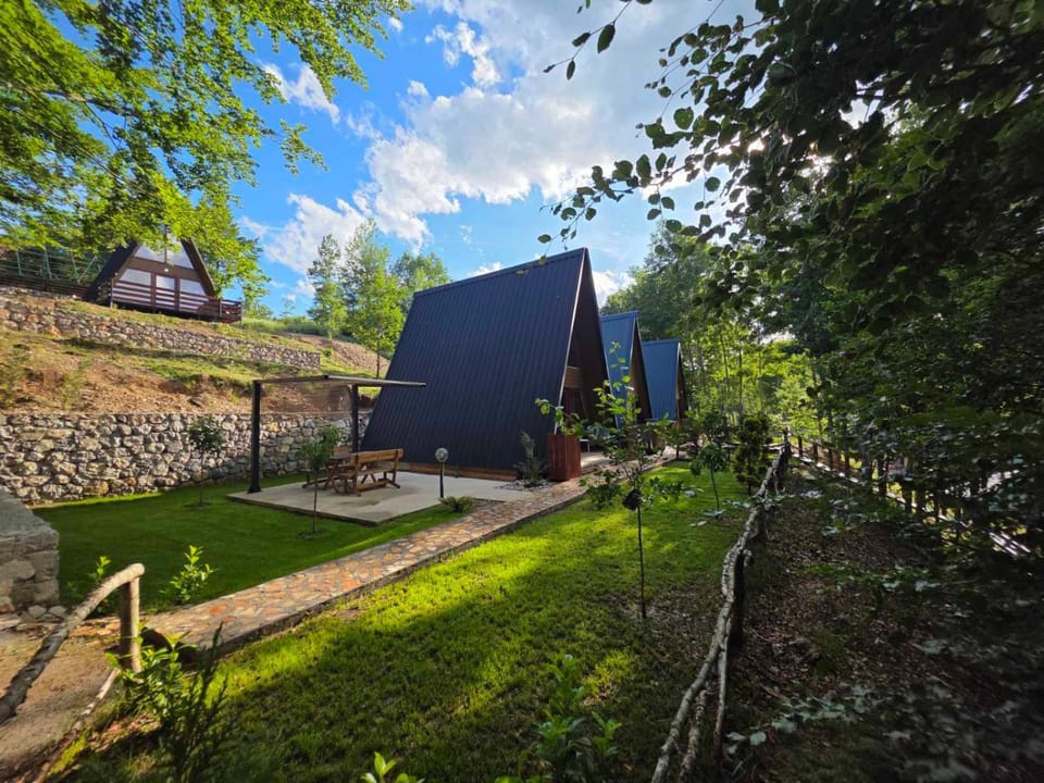 Forest Heaven Chalet in Montenegro