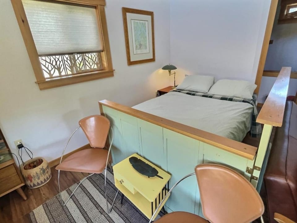 Little Big Fish | Wifi, BBQ, AC ,Rainier View House in Washington
