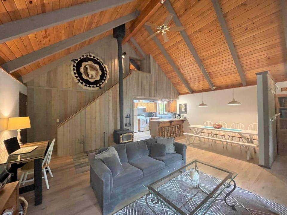 Rainier Retreat | Mt Rainier, White Pass House in Washington