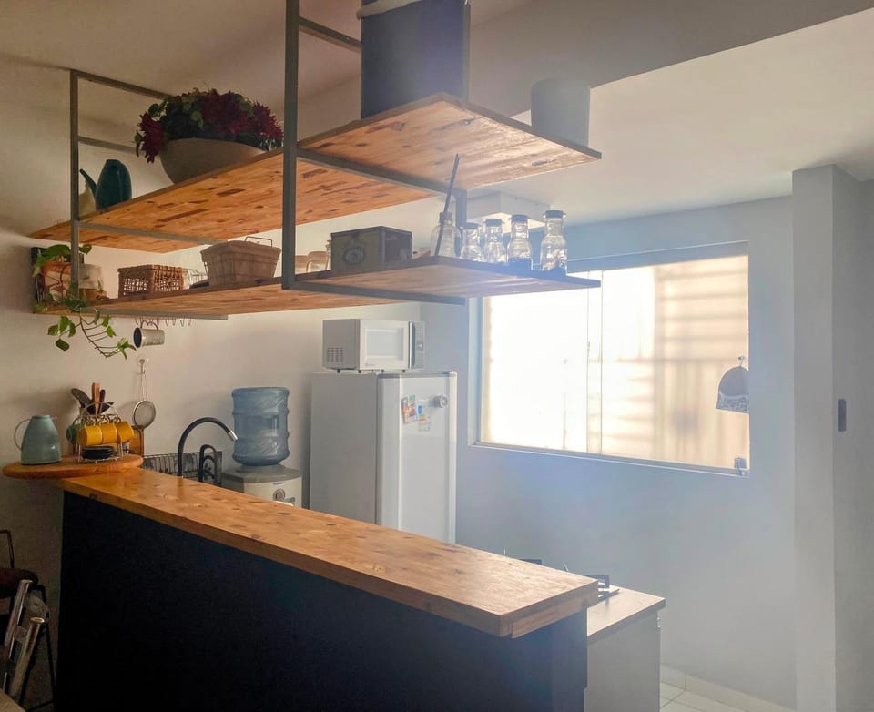 Kitchen or kitchenette, pet friendly, stove