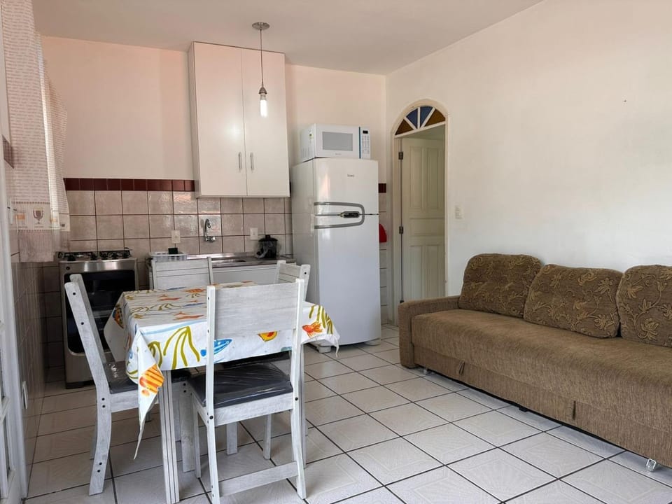 Ótimo apartamento próximo da praia e dos comércios Apartment in Florianopolis