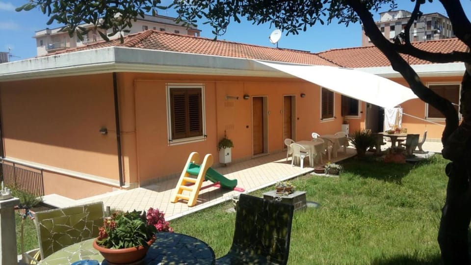 Property building, Garden view