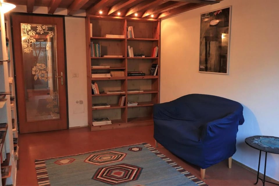 Casa di Borgo Santo Spirito House in Parma