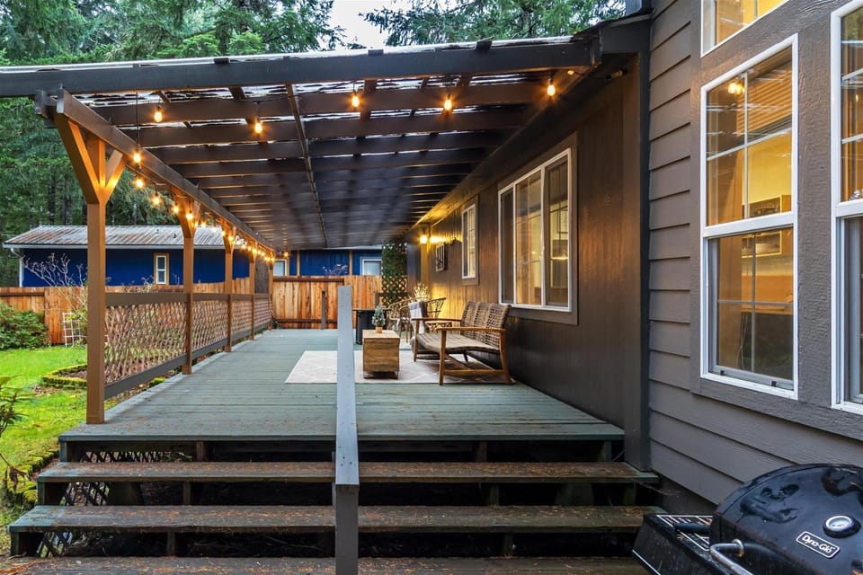 The Humble Abode | Wifi, AC, Fireplace House in Washington