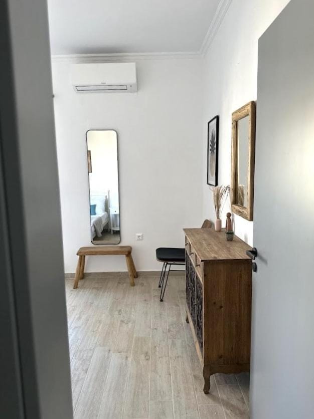 Seafront 3-bedrooms Cycladic Apt South Paros Apartment in Paros, Greece