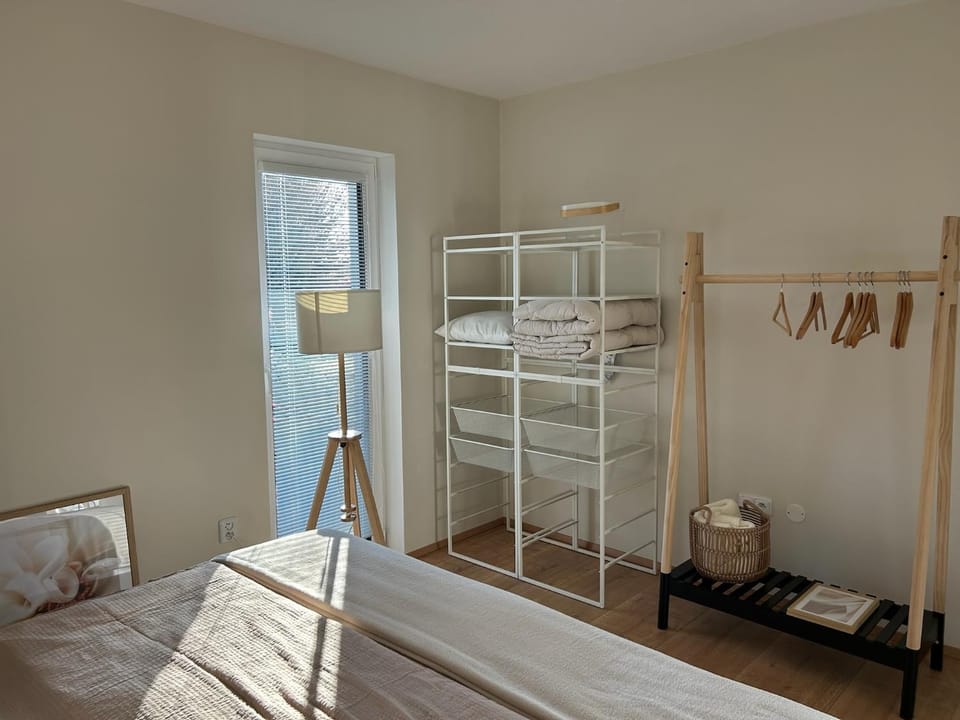 Bed, Photo of the whole room, Bedroom, wardrobe