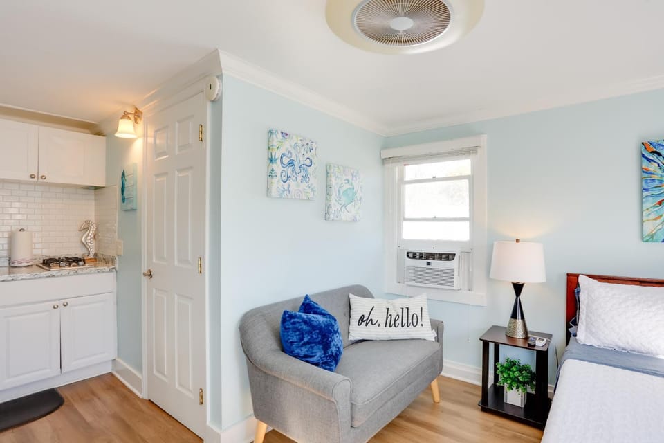 Relax 1 Mi From the Ocean Lake Worth Beach Studio Apartment in Lake Worth