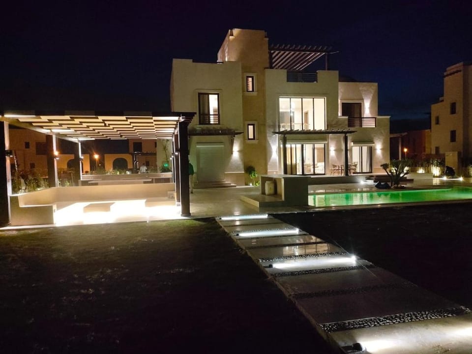 Ancient Sand villa at Elgouna with private heated pool Villa in Red Sea Governorate