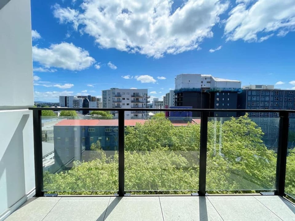 Graceful Comfy Studio Nearby SkyTower & Queen St Apartment in Auckland