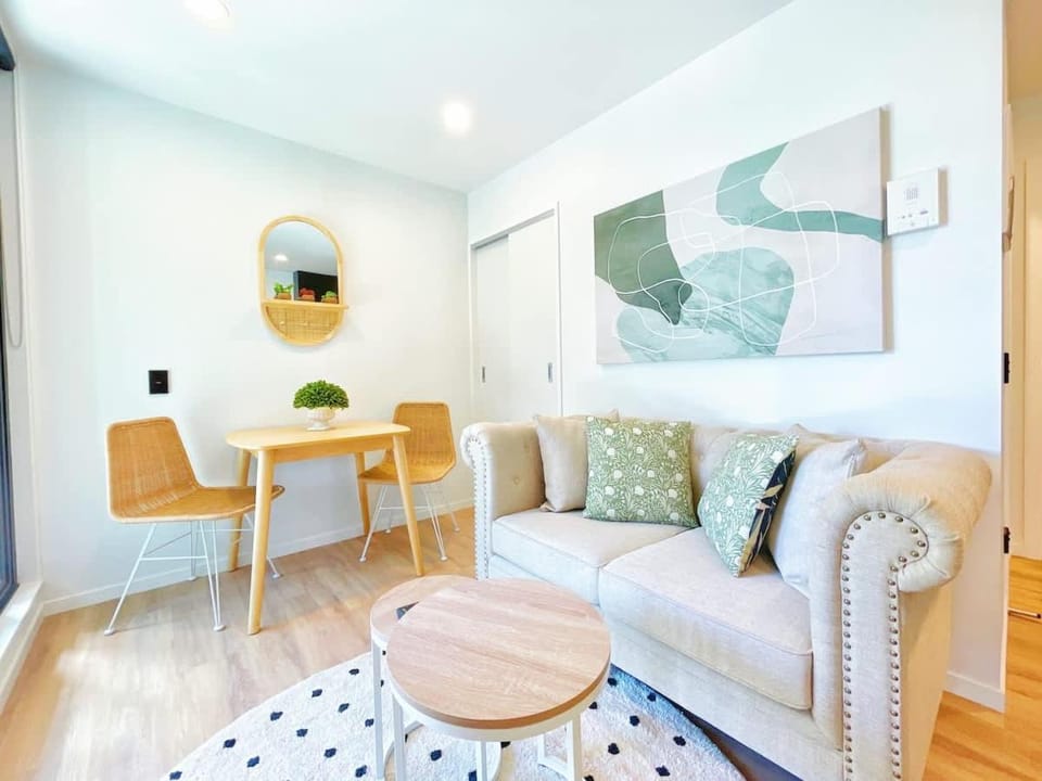 Fresh Comfy Studio Nearby Skytower - Pool Gym Sauna Apartment in Auckland