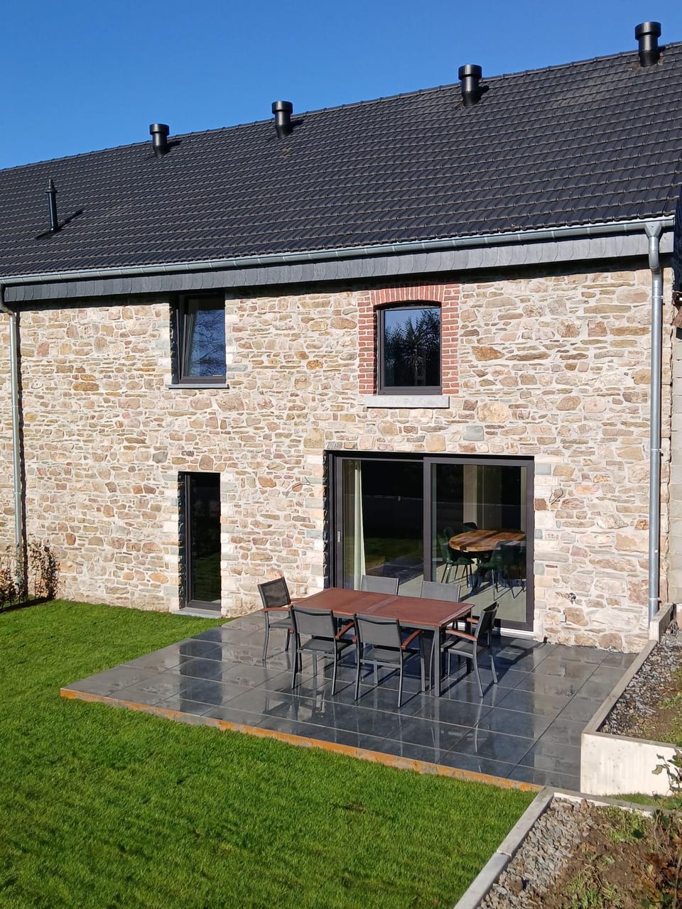 Patio, Spring, Day, Garden, Balcony/Terrace, Dining area, Garden view