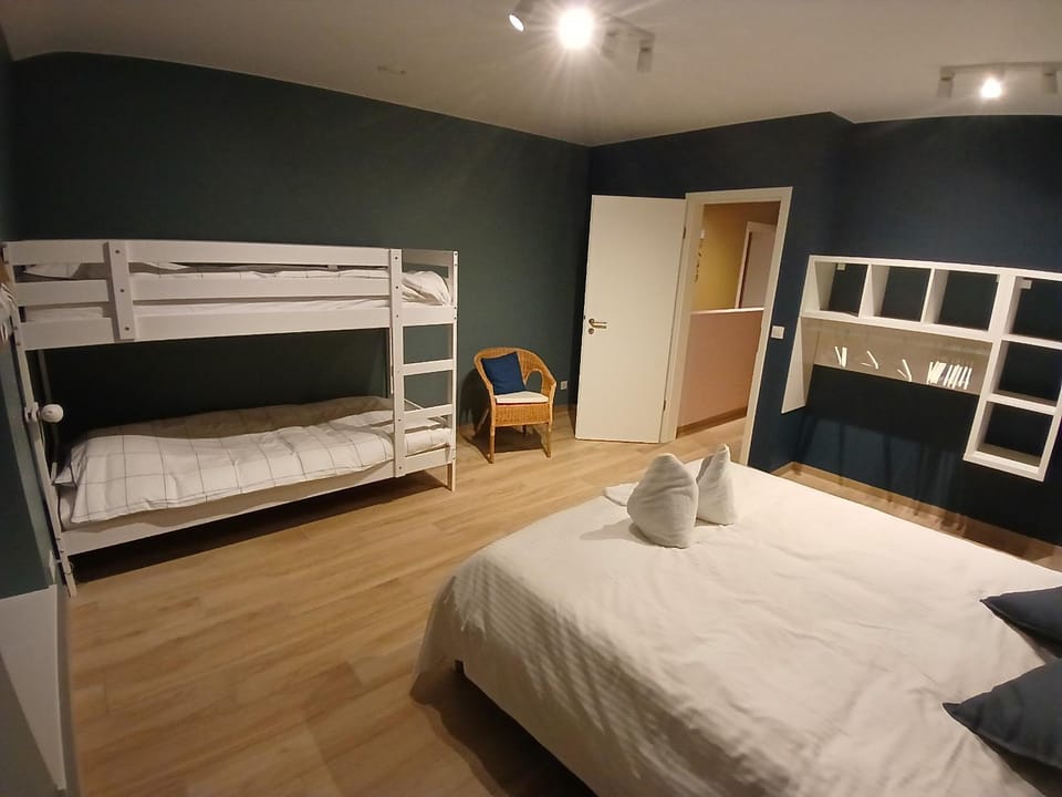 Bed, Photo of the whole room, Bedroom, bunk bed, wardrobe
