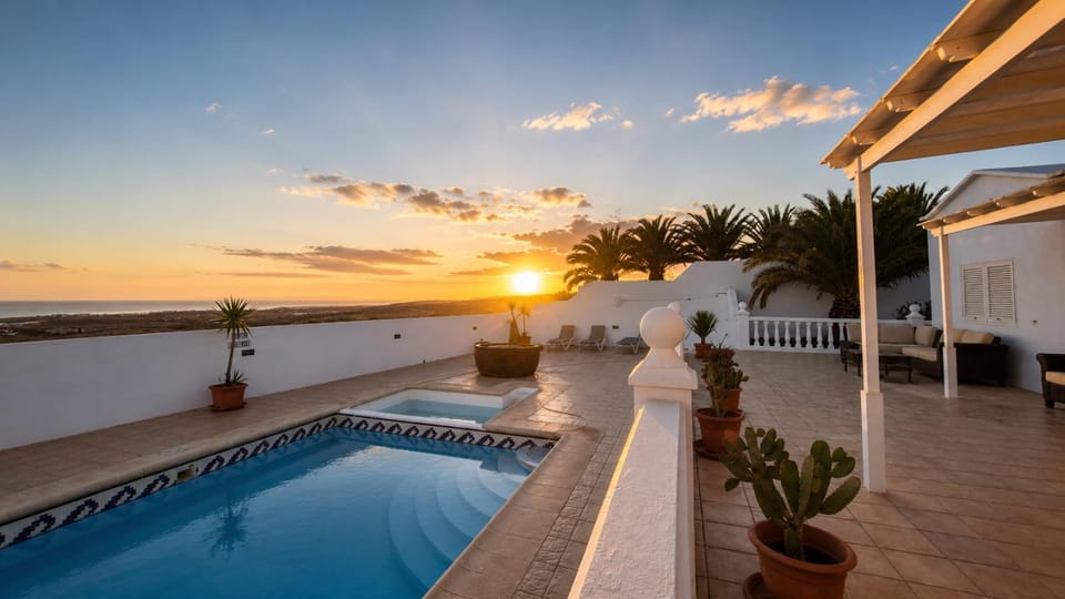 Balcony/Terrace, Swimming pool