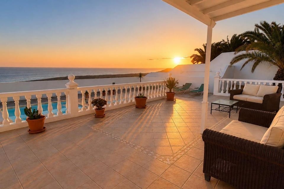 Patio, Balcony/Terrace, Swimming pool, Sunset
