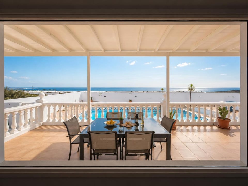 Patio, View (from property/room), Balcony/Terrace, Dining area