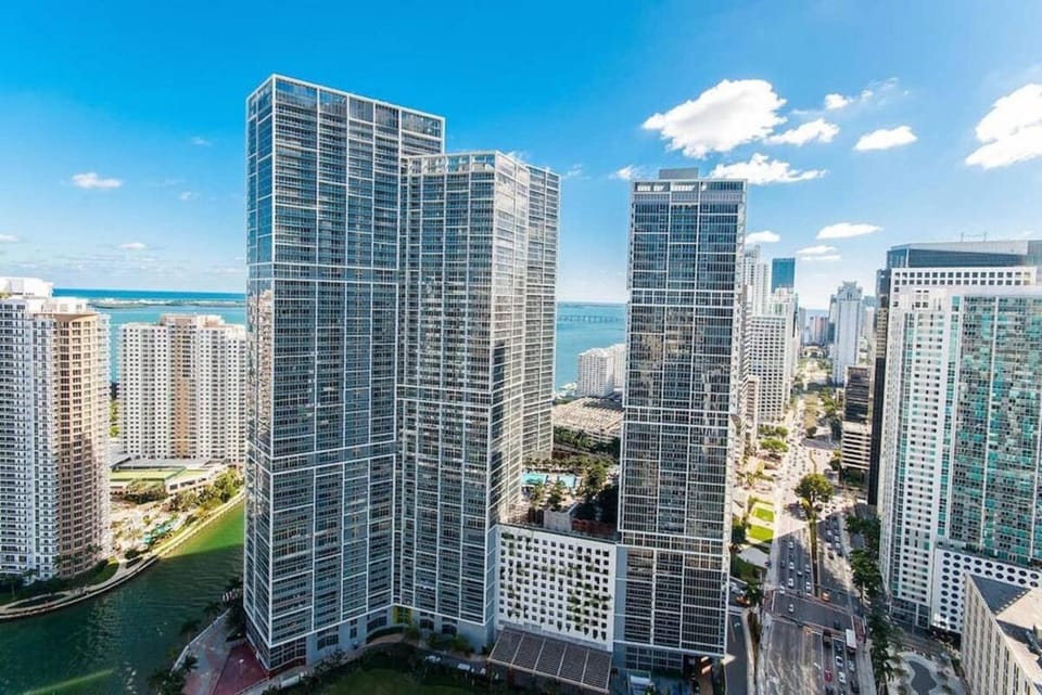 Incredible Ocean View 1BR 1BA Icon Brickell Apartment in Brickell