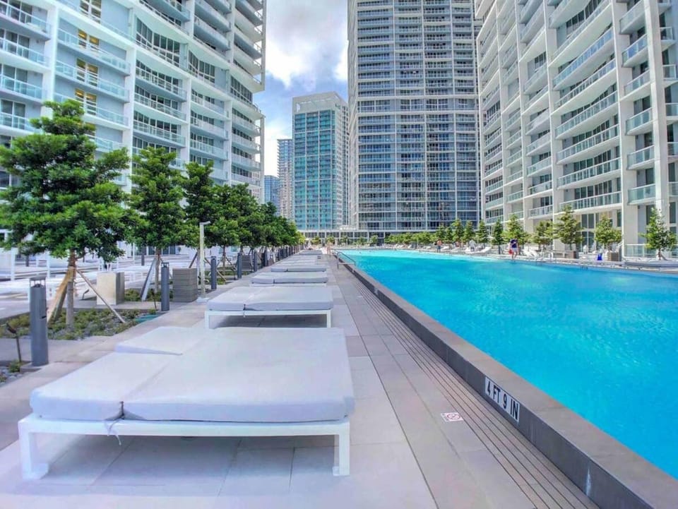 Incredible Ocean View 1BR 1BA Icon Brickell Apartment in Brickell