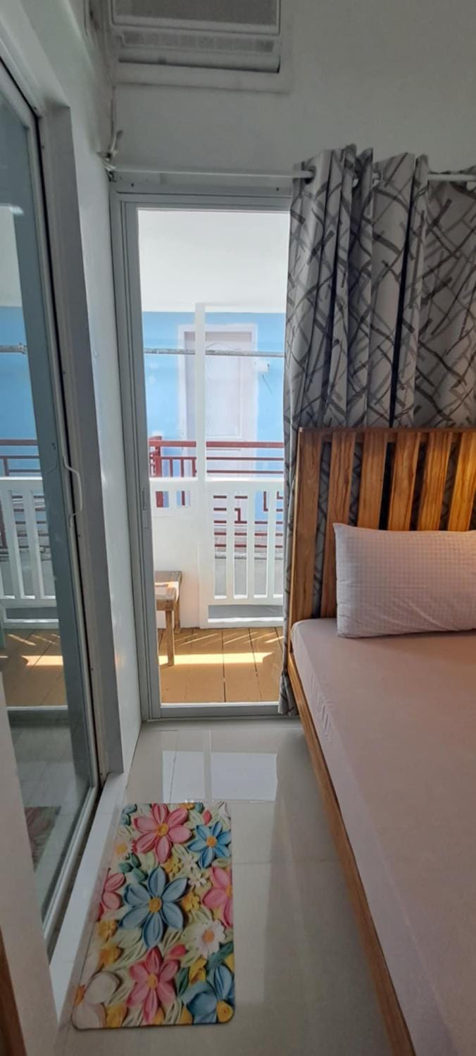 Gomez Guest House Bed and Breakfast in Tagbilaran City