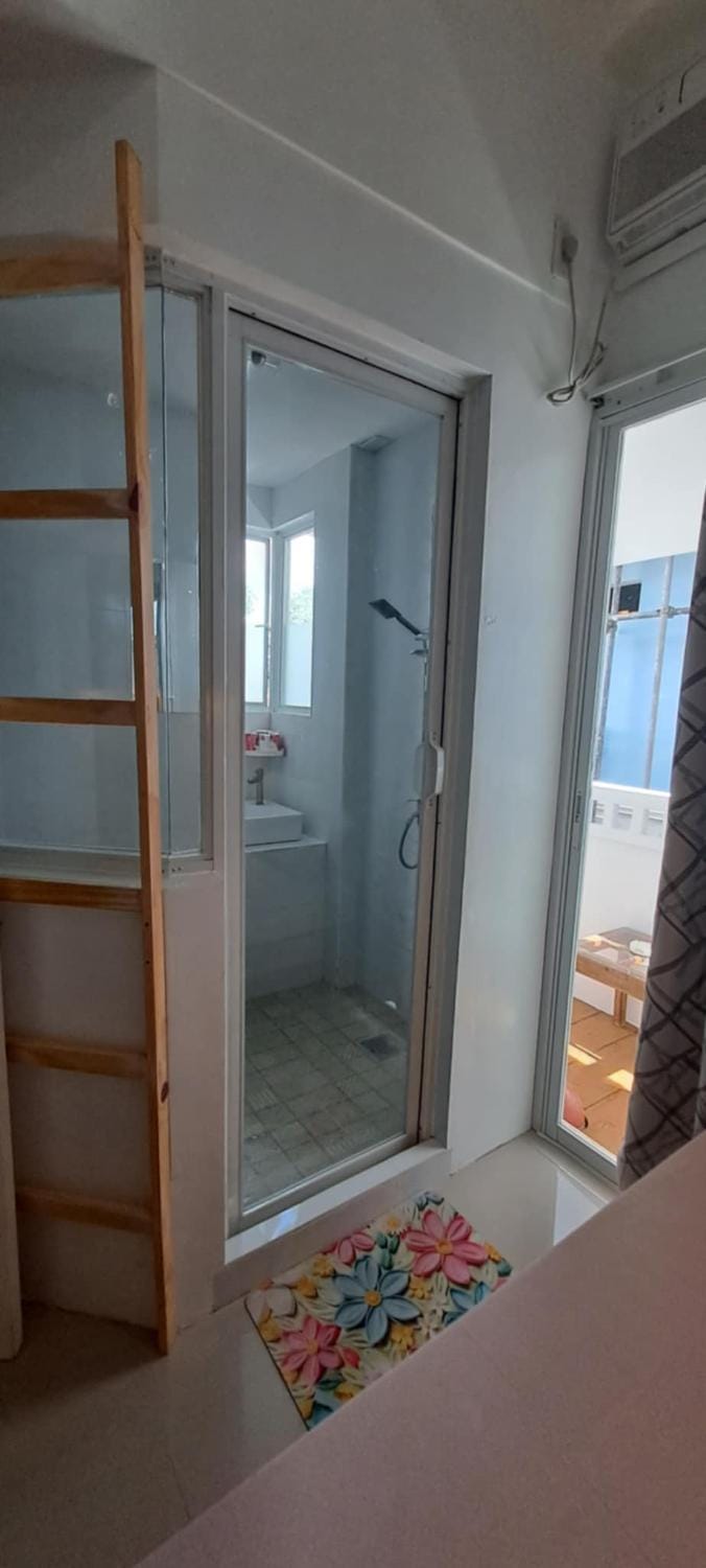 Gomez Guest House Bed and Breakfast in Tagbilaran City
