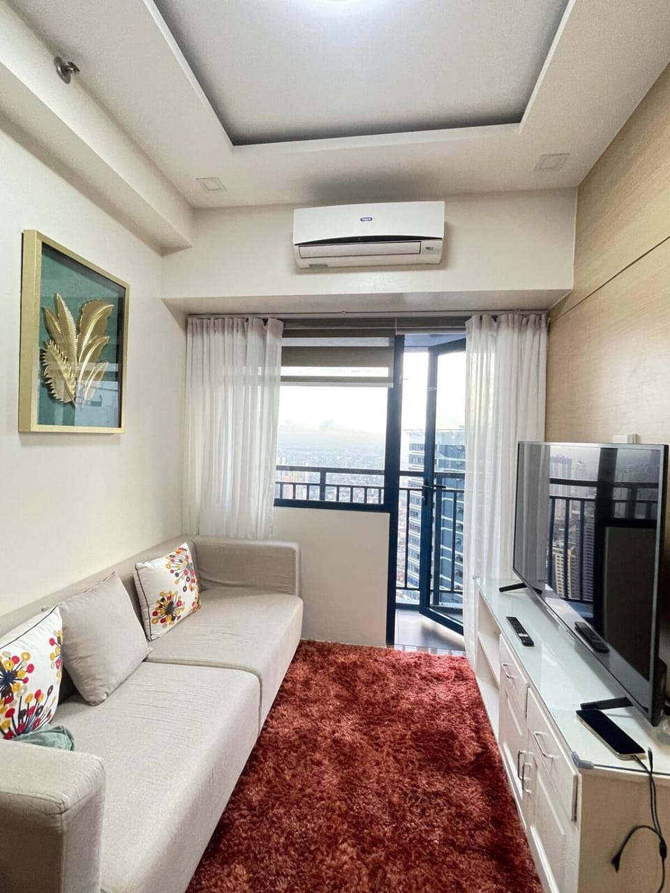 Communal lounge/ TV room, TV and multimedia, Kitchen or kitchenette, Living room, Seating area, Dining area, Evening entertainment, minibar, air conditioner