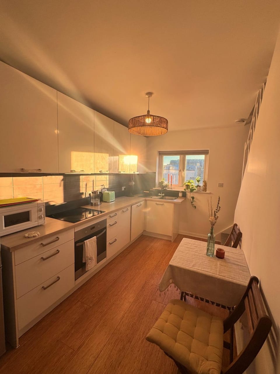 Central Brighton 2 Bed House Apartment in Brighton