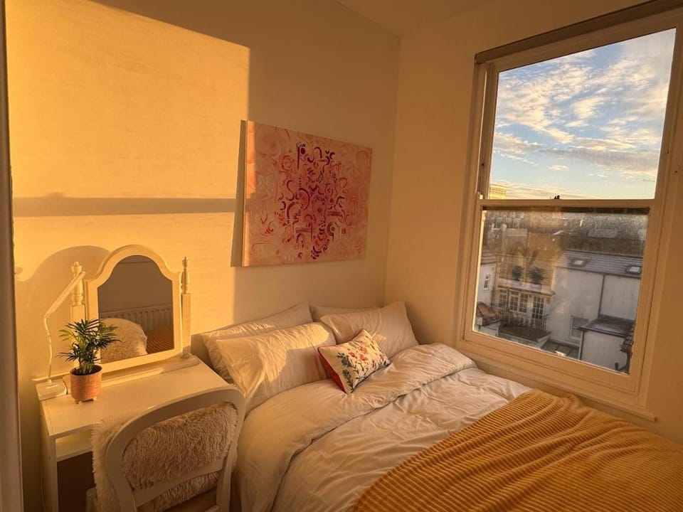 Central Brighton 2 Bed House Apartment in Brighton