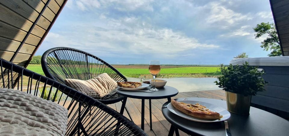 Balcony/Terrace, Lake view