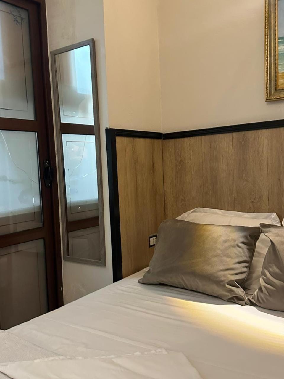 beach vacation apartment Apartment in Tirana County, Albania