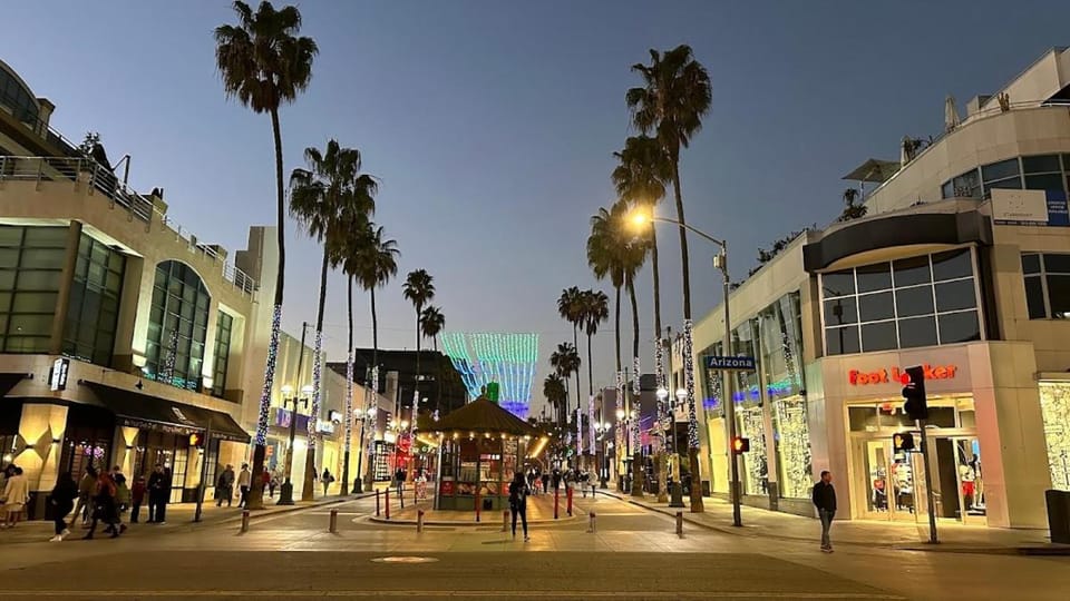 2-Bedroom Condo in Santa Monica, CA - 15 Mins to LAX Apartment in Santa Monica