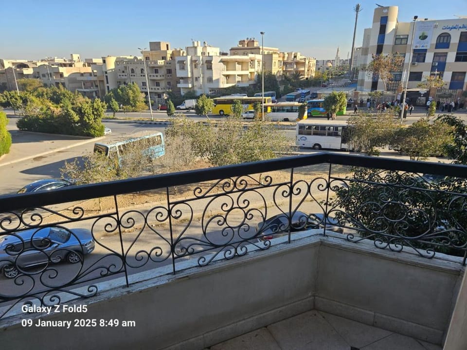 Neighbourhood, Balcony/Terrace