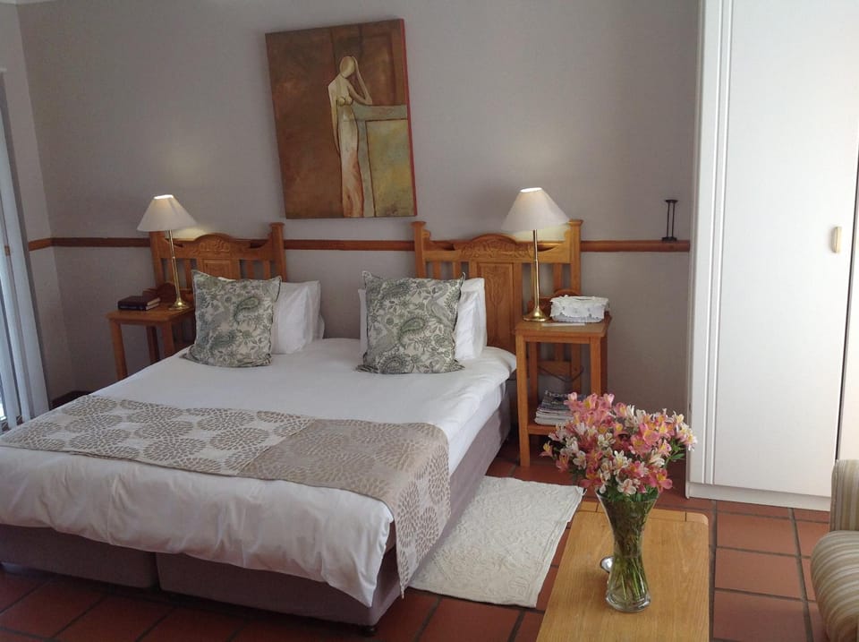 Chez Esme Guest House Bed and Breakfast in Roodepoort