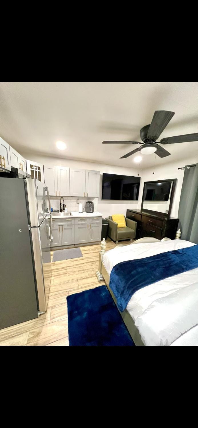 Furnished apartmt near down town with king bed Apartment in Dallas