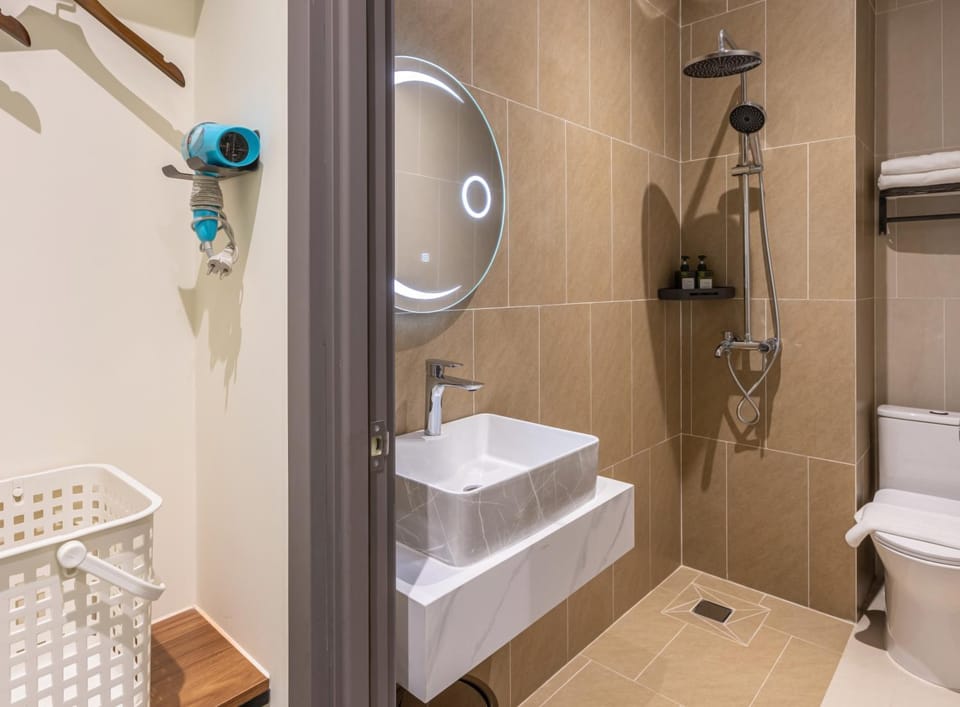 Shower, Bathroom, wardrobe