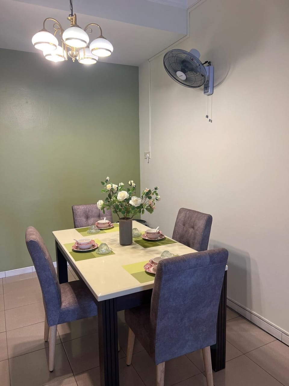 Seating area, Dining area, Dinner