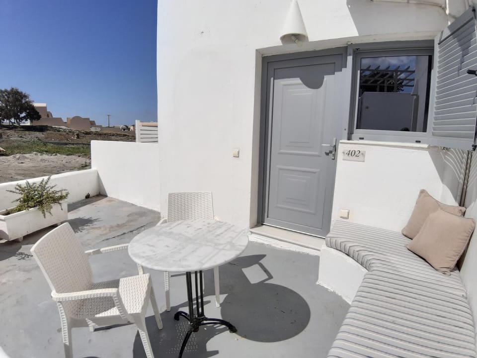 Patio, Balcony/Terrace