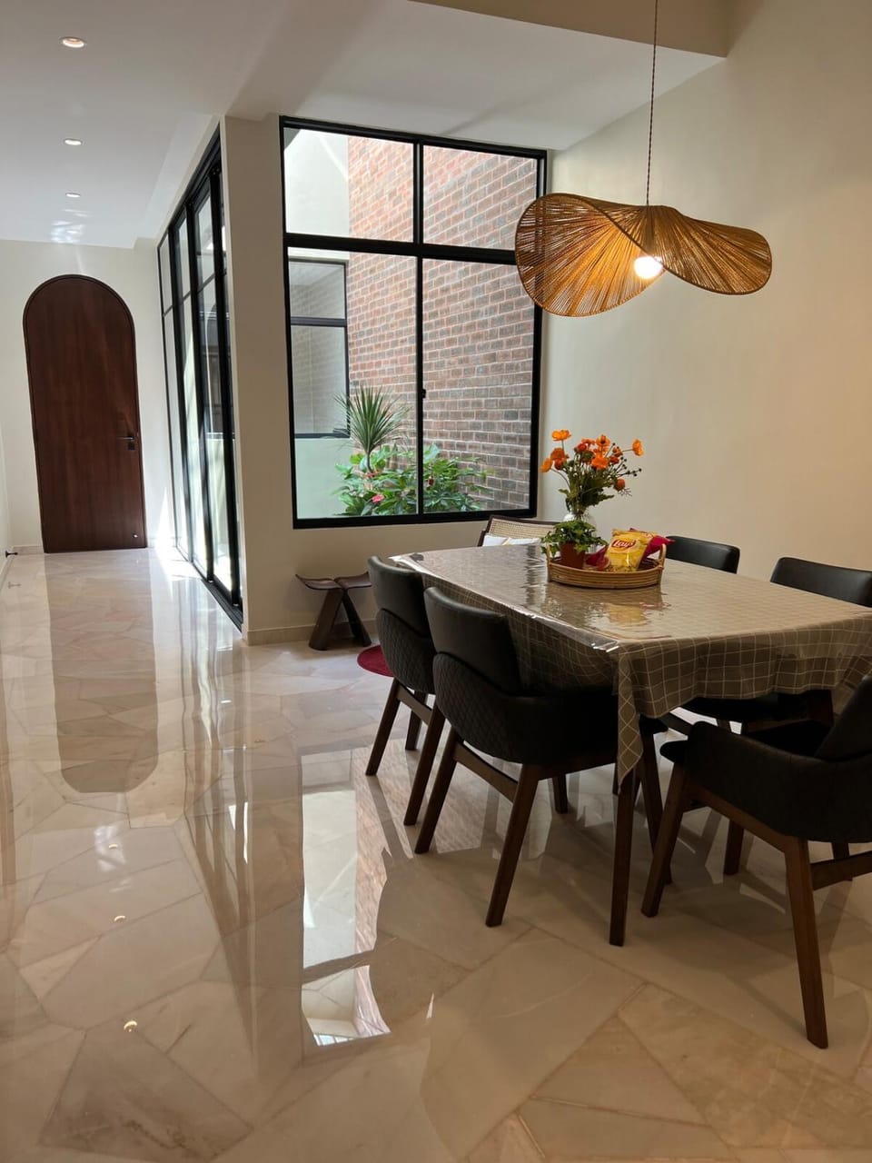 Communal lounge/ TV room, Living room, Dining area