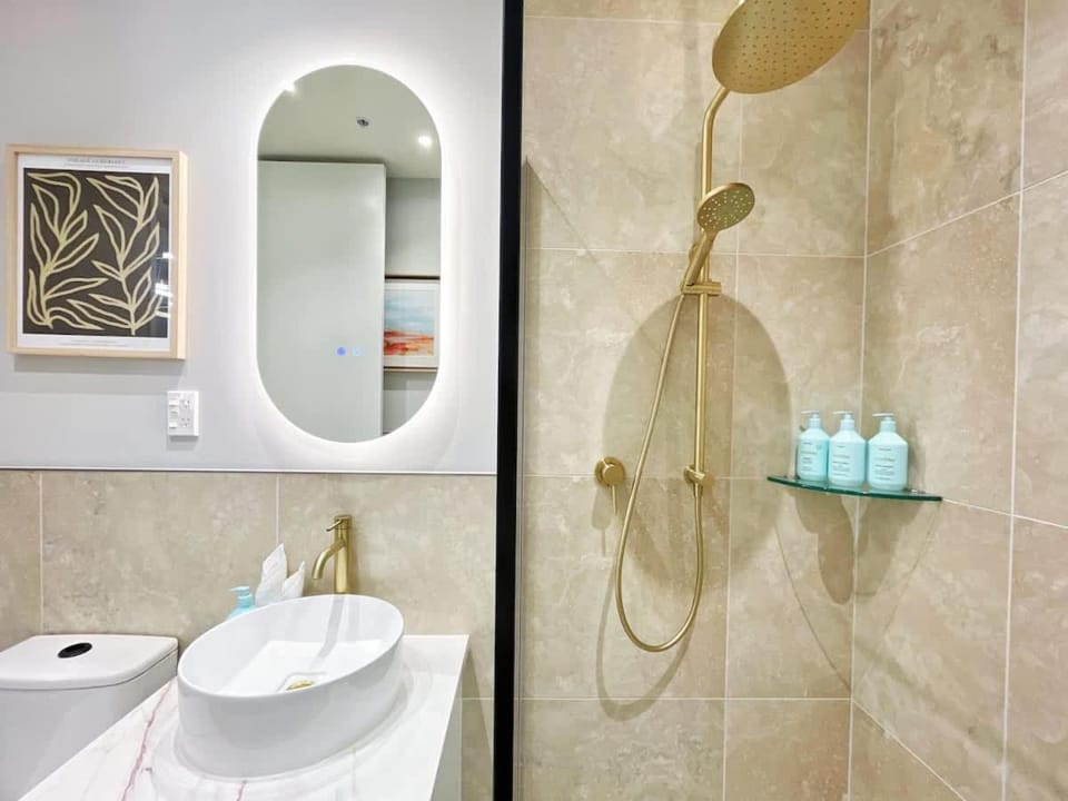 Stylish Chic Stunning 1BR Gem in The Heart of Queen St Apartment in Auckland