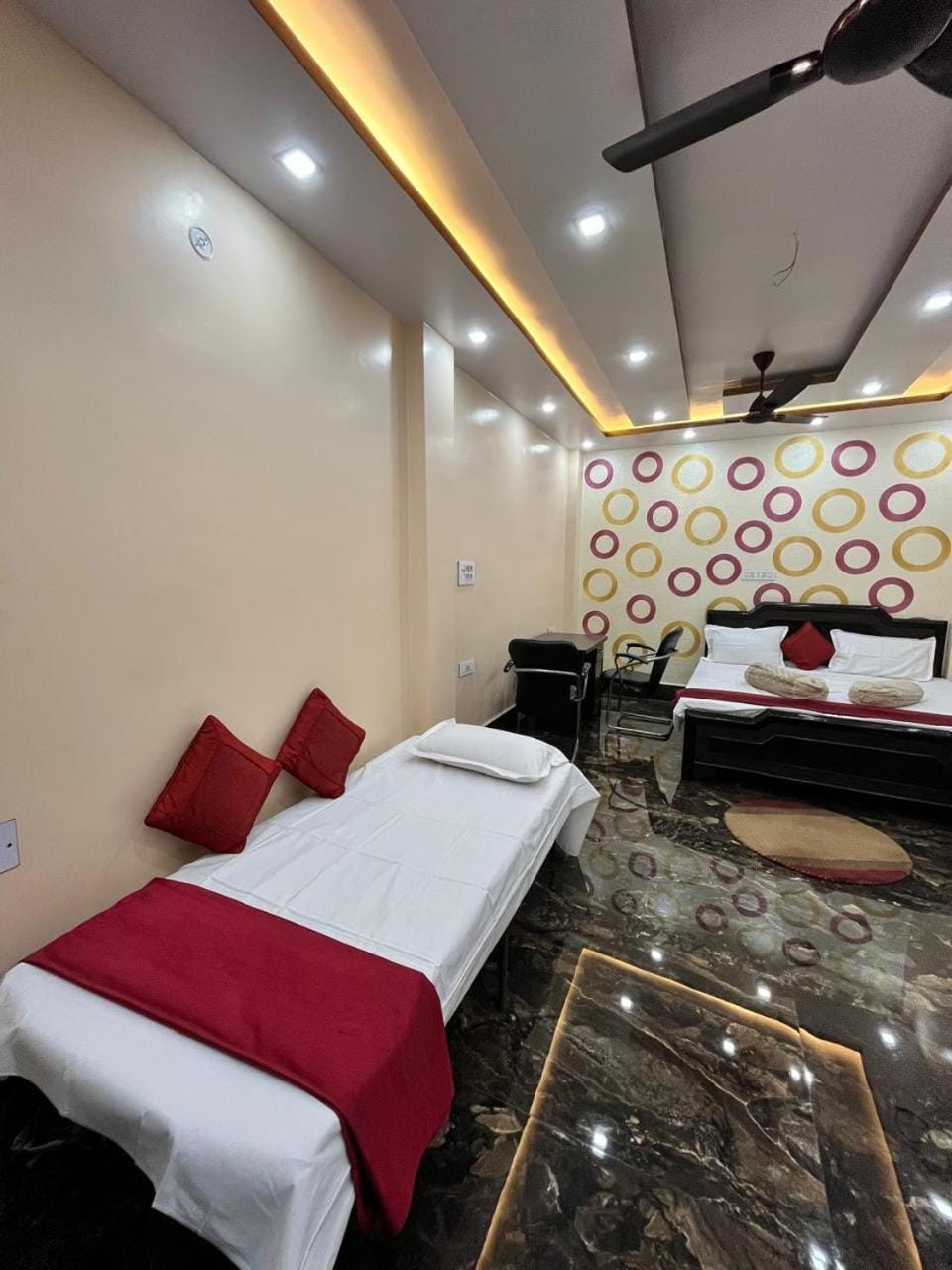 Madhu Jitendra Niwas Home Stay Vacation rental in Uttar Pradesh