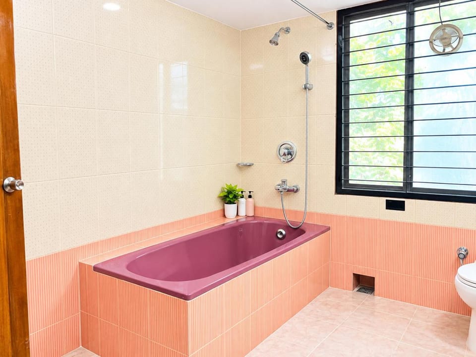 Bathroom, Bath