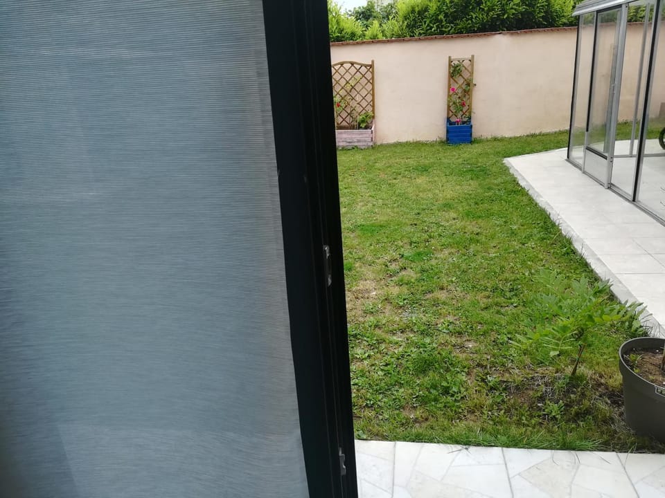 Studio Dépendance Maison, 5 MNT GARE & TRAM Apartment in Auvergne-Rhône-Alpes