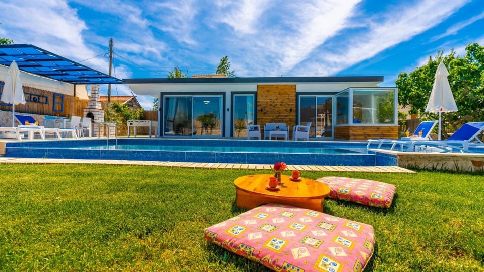 Property building, Day, Other, Garden view, Pool view, sunbed