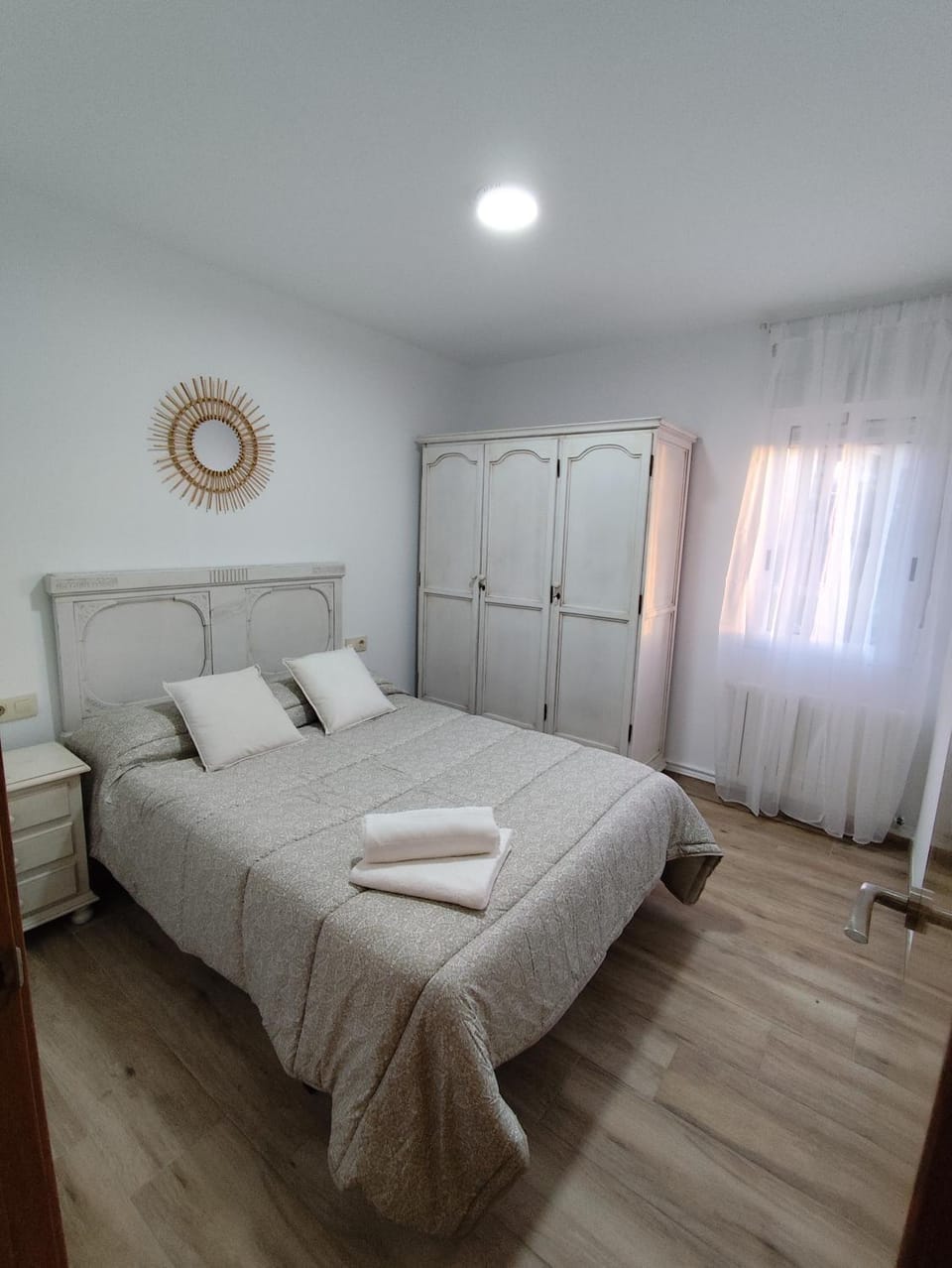 Bed, Photo of the whole room, Bedroom, towels, wardrobe