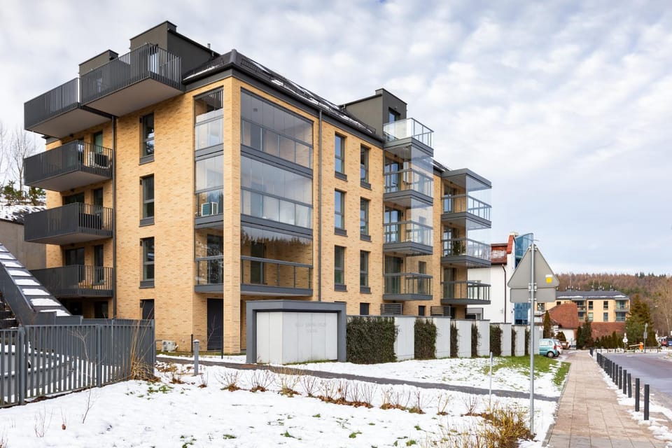 Property building, Neighbourhood