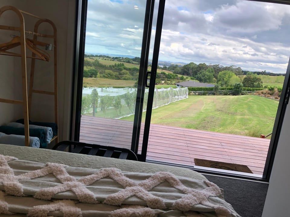 Bed, Natural landscape, View (from property/room), Balcony/Terrace, Bedroom, Garden view