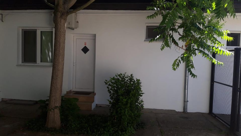 Property building, Facade/entrance