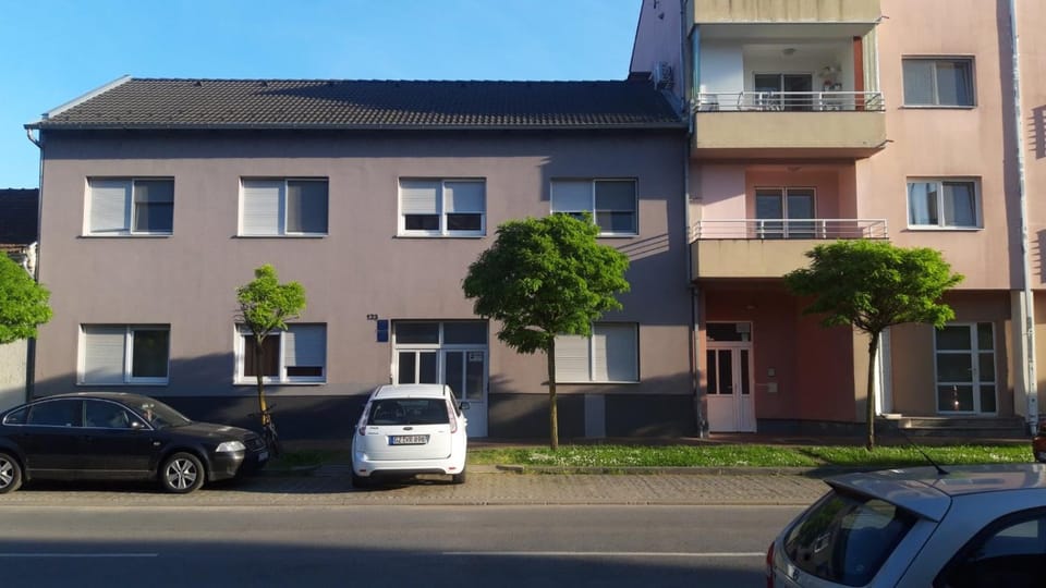 Property building, Facade/entrance